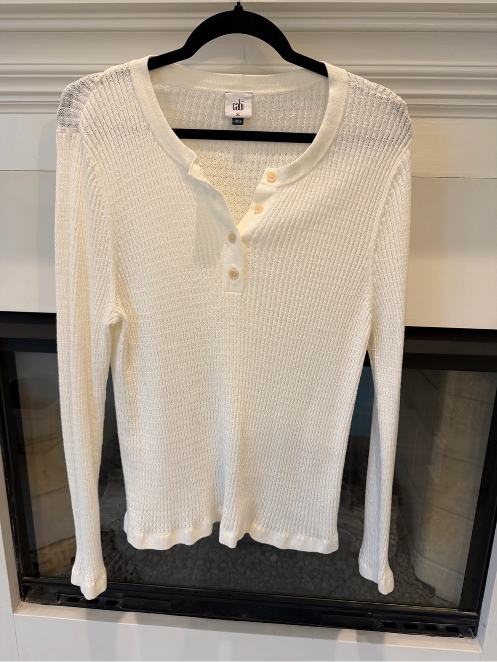CAbi Ivory Ribbed Henley Pullover LIKE NEW